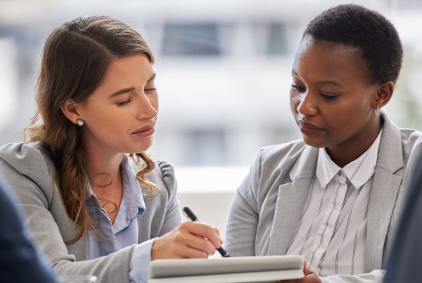 Bletchleys employee helping an SME become SARS compliant