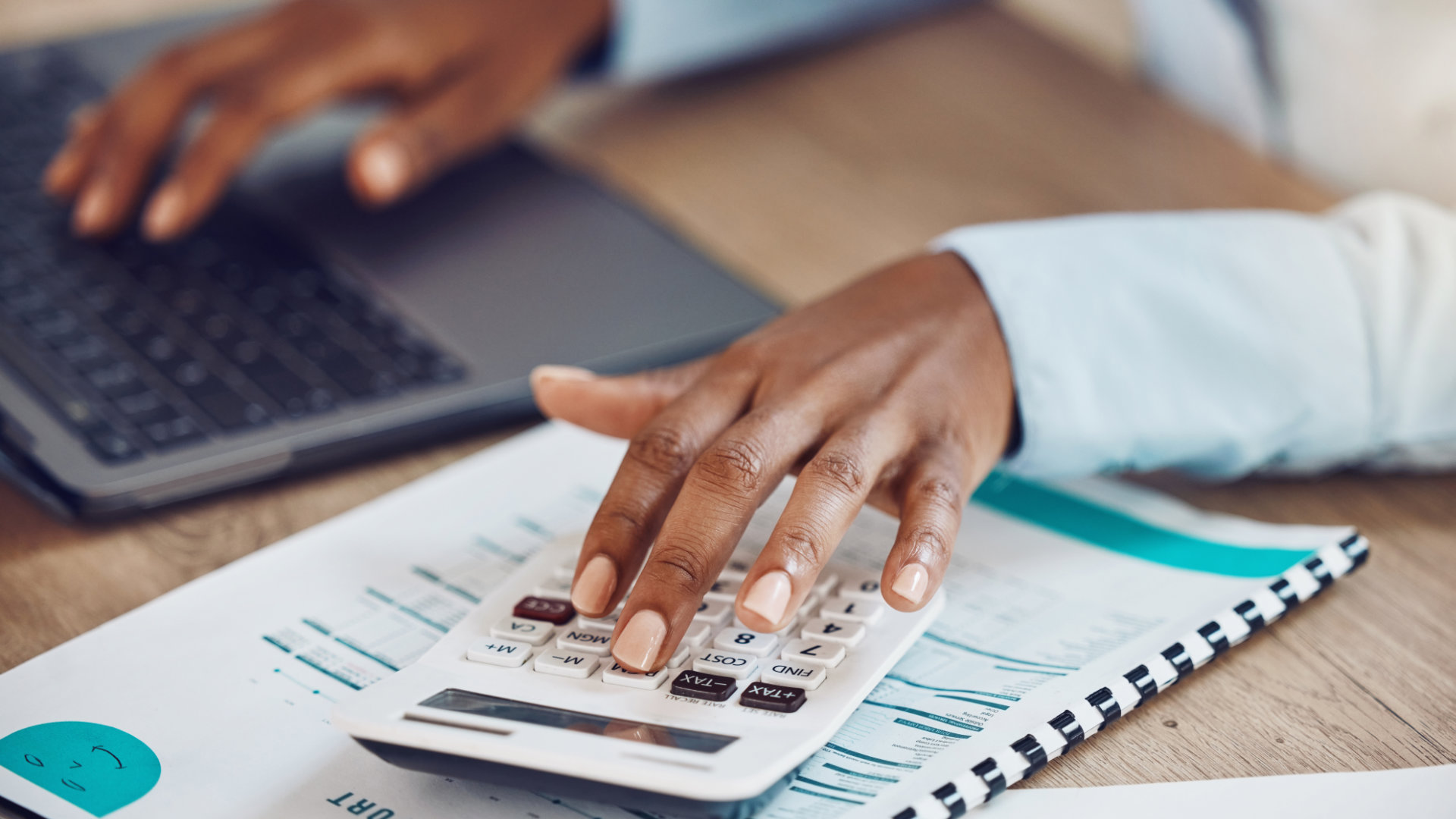 Sample invoice showing correct VAT calculations — clean, simple, professional.