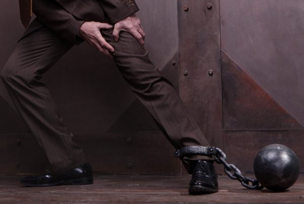 The True Cost of Hiring In-House vs Outsourcing Your Books